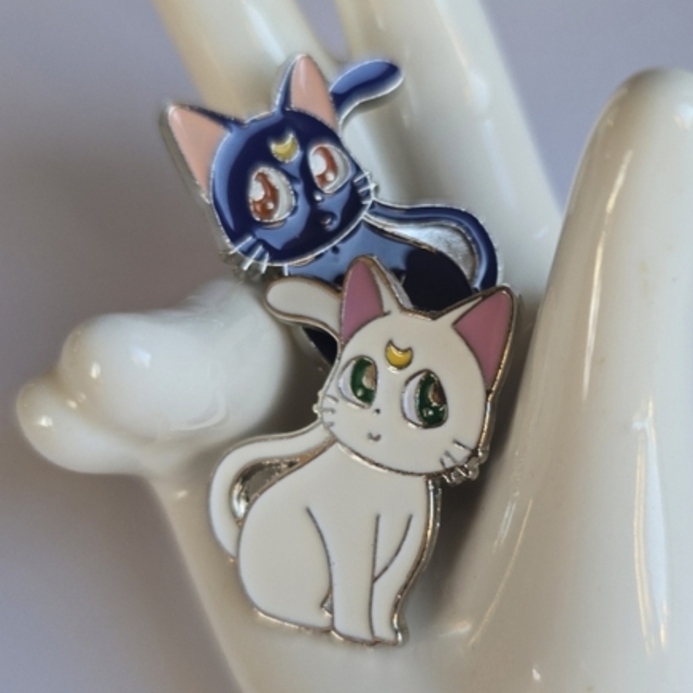 🐈‍⬛ Chibi Luna & Artemis 90's Sailor Moon Pins